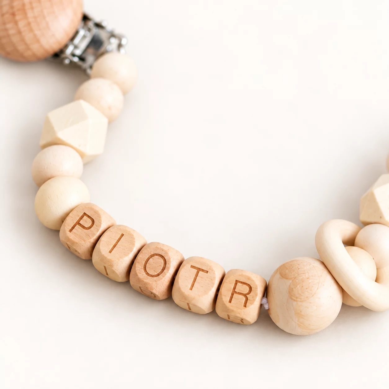 Zawieszka do smoczka z imieniem — zdjęcie produktu 4